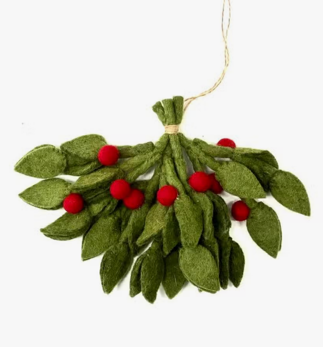 Felted Mistletoe | The Winding Road